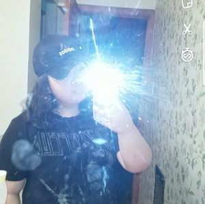 Meet your Posher, Leslie