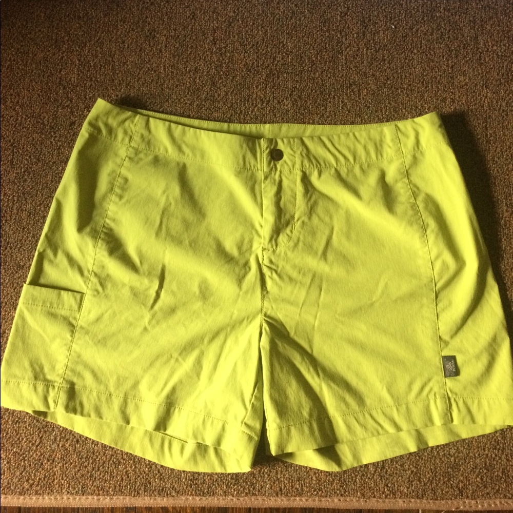 GUC Prana Bliss Short M in Citron
