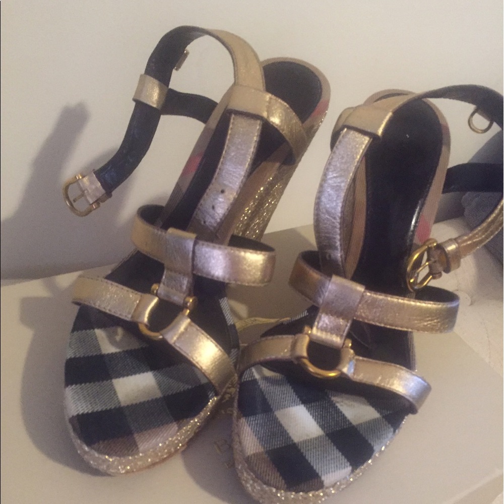 Burberry metallic wedge gold heel leather sandal