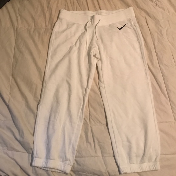 Nike Pants - Nike Capri sweats