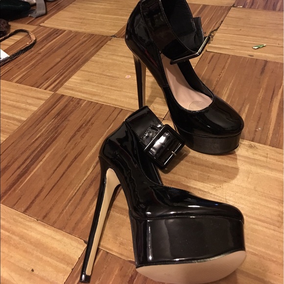 5.5 black heels NVR worn - Picture 3 of 3