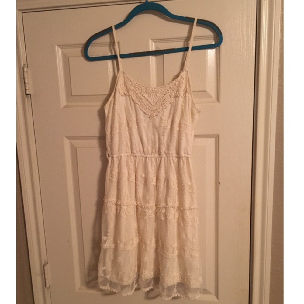 White lace dress