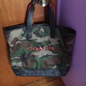 Camo and navy tote