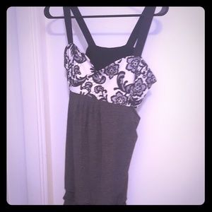 Lululemon size 10 tank top