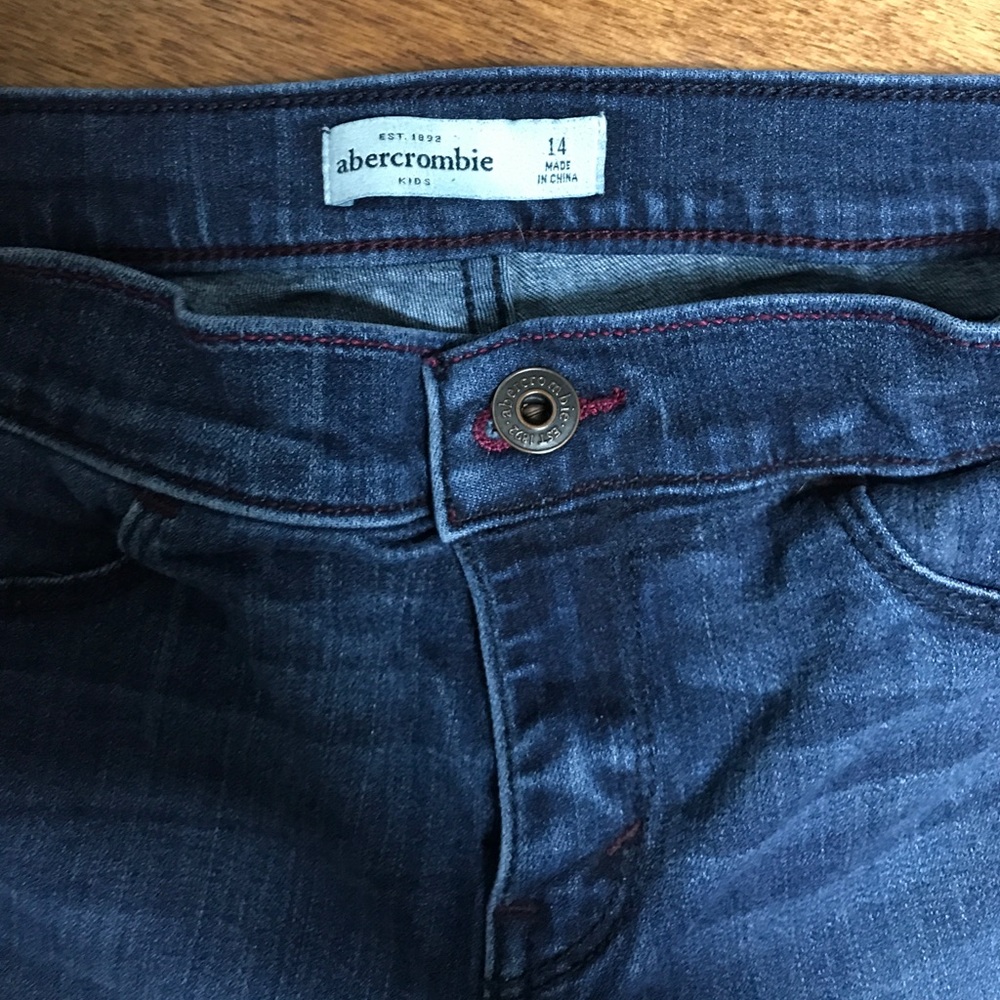 Abercrombie and Fitch jeans - Picture 2 of 3