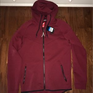 NWT Maroon/Burgandyish Tech Fleece Jacket