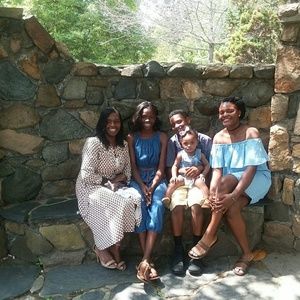 Meet your Posher, Marisa