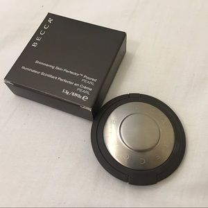 Becca shimmering skin perfector pearl