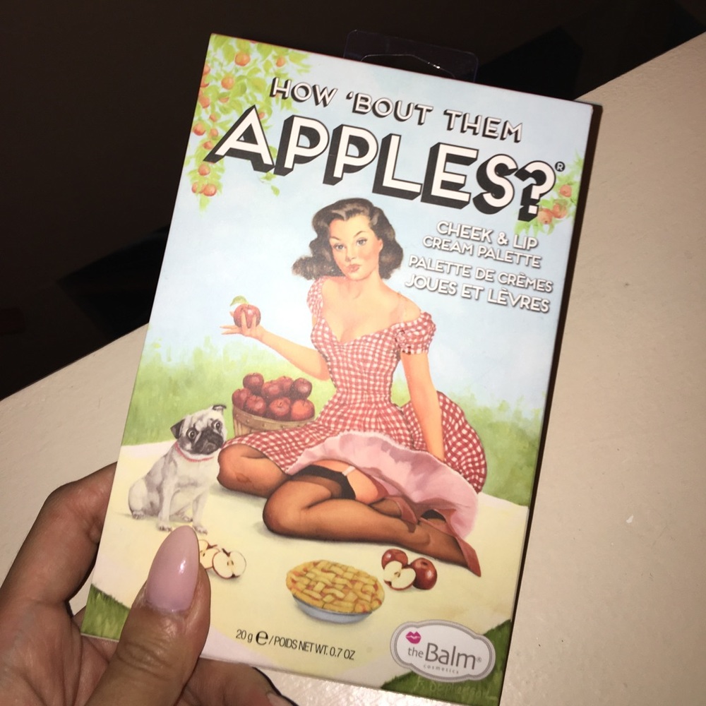 💕NEW IN BOX💕 The Balm How Bout Them Apples
