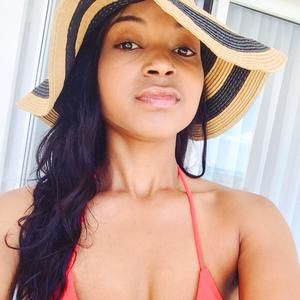 Meet your Posher, Bryana