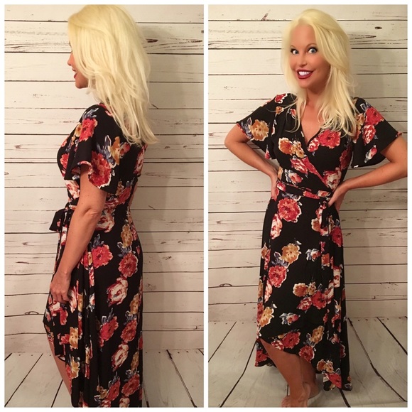 LAST 1💕Stunning hi lo Floral wrap dress in black - Picture 3 of 4