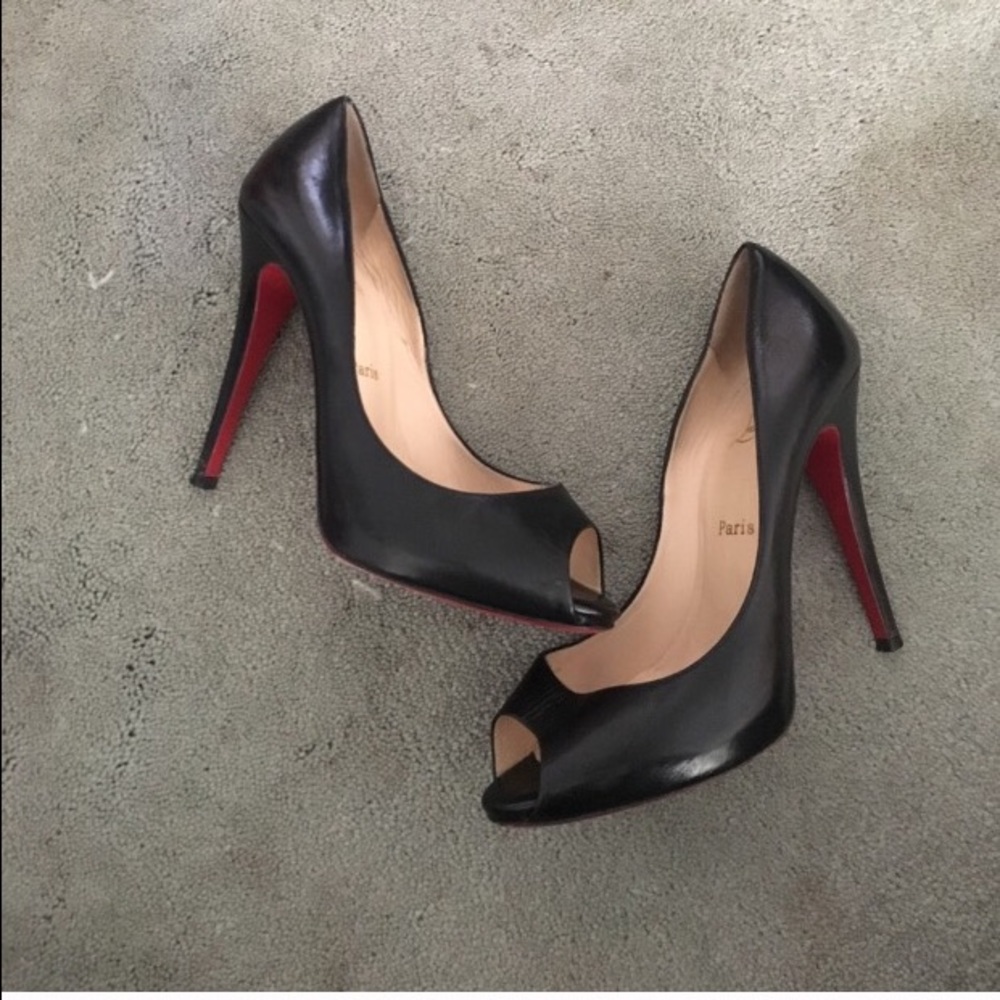Christian Louboutin Peep Toe
