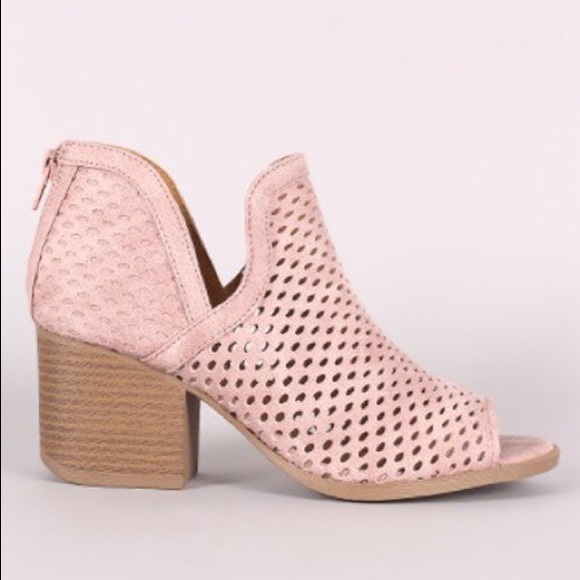 JUSTINE Booties - Picture 6 of 6