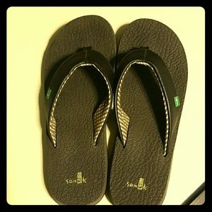 Sanuk flip flops