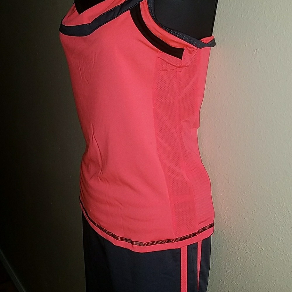 Workout capri set - Picture 2 of 4