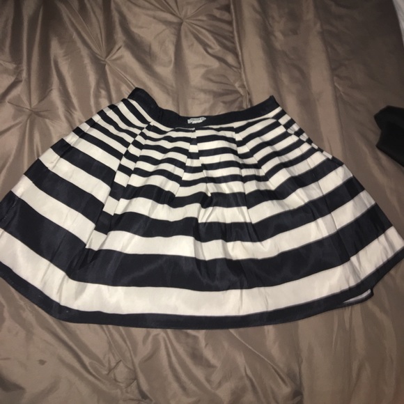 Forever 21 Skirt! - Picture 1 of 2