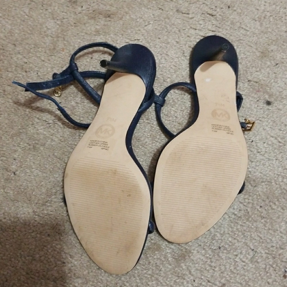 Michael Kors strappy heel - Picture 3 of 3