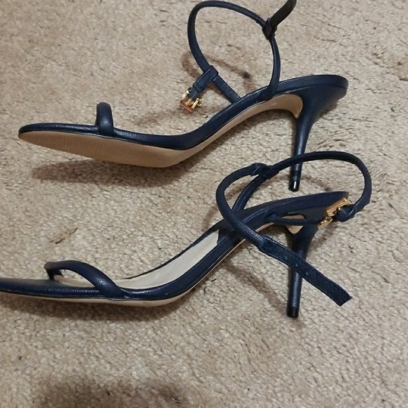 Michael Kors strappy heel - Picture 2 of 3