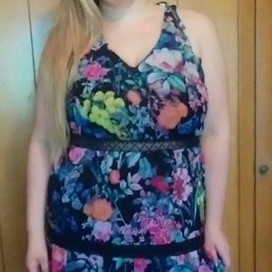 ✔✔Beautiful New York & Co. maxi dress