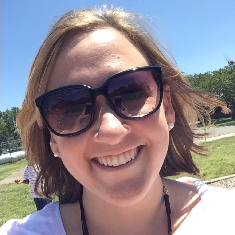 Meet your Posher, Julie