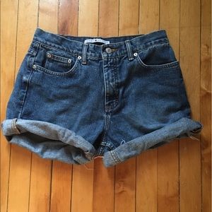 Vintage High Waisted Shorts Size 27/28