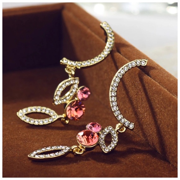 🎁 Swarovski Crystals Coral Drop Earrings - Picture 4 of 5