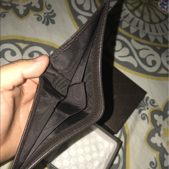 Authentic Gucci wallet - Picture 2 of 4