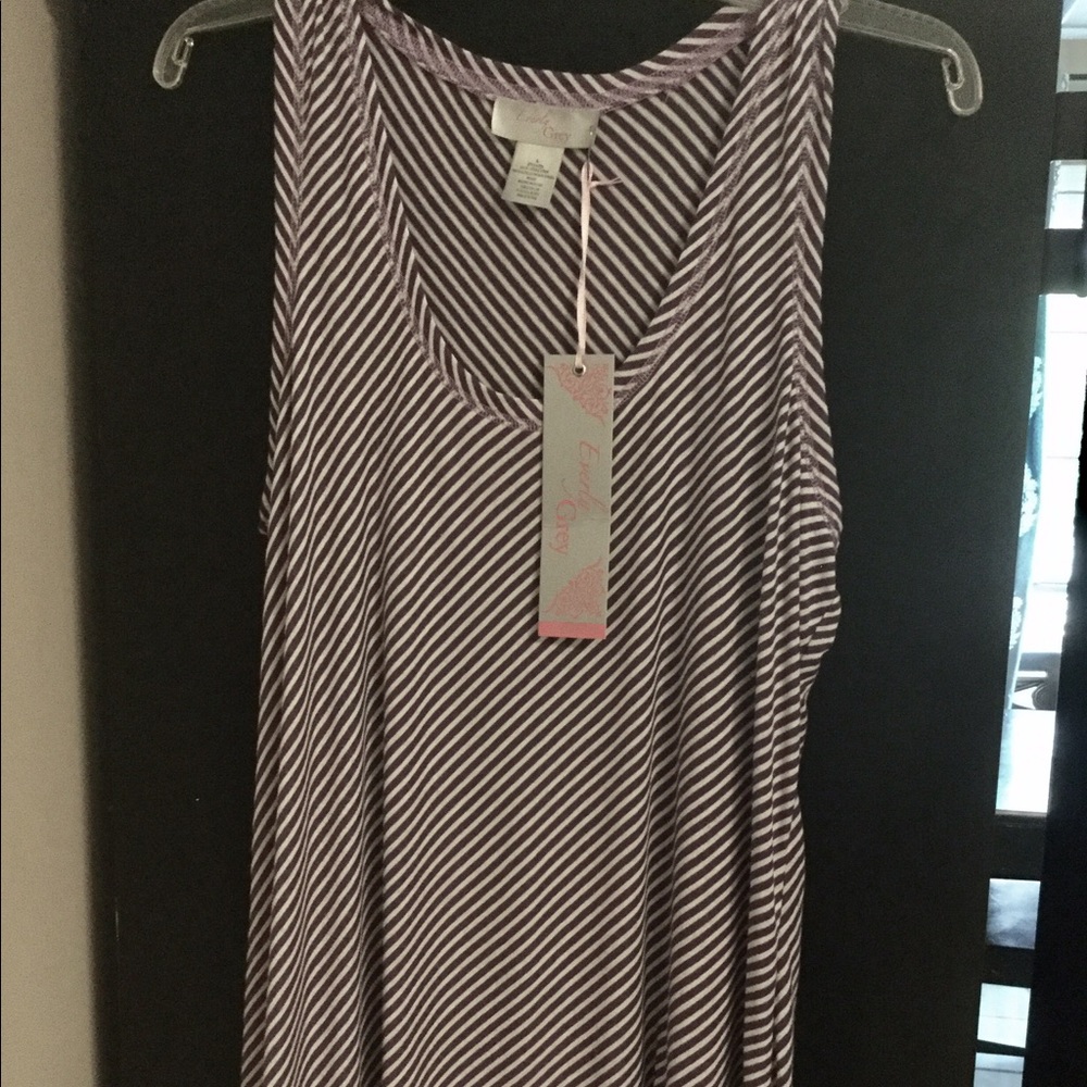 NWT Everly Grey striped MATERNITY TOP sz Large