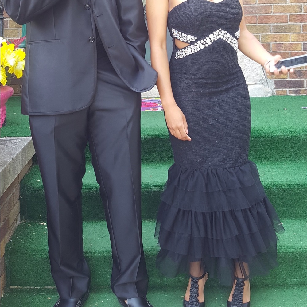 Black prom dress