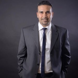 Meet your Posher, Amir