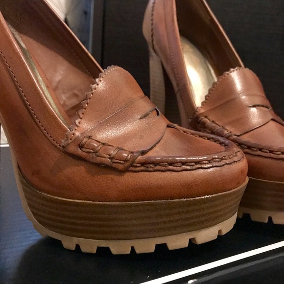 ✖SOLD✖MIA Kayte tan brown loafer pumps - Picture 2 of 3