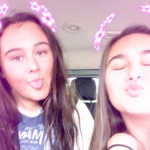 Meet your Posher, Macie