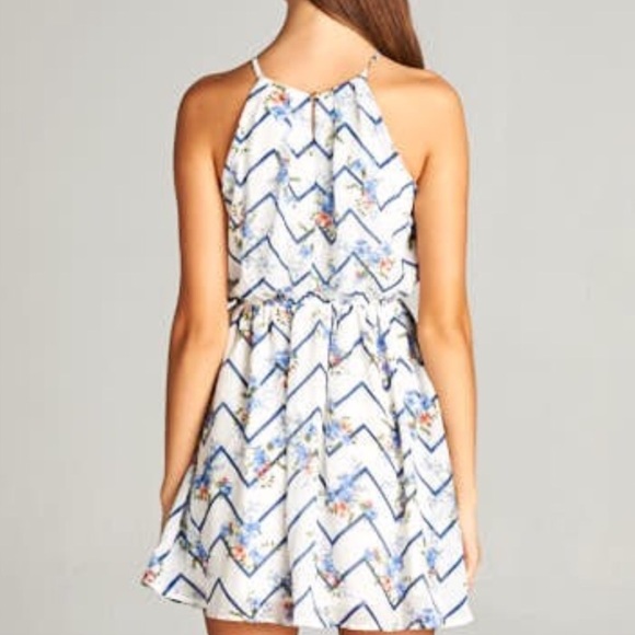 FINAL MARKDOWN 🌺 Floral Chevron Print Dress 🌺 - Picture 5 of 6