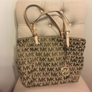 Michael KORS Monogram Tote