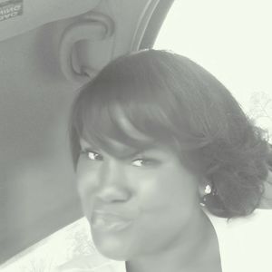 Meet your Posher, Claudia