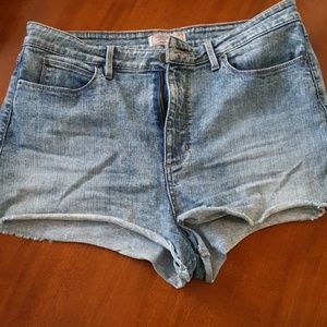 High rise Guess cut off shorts
