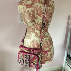 Small Vera Bradley cross body bag