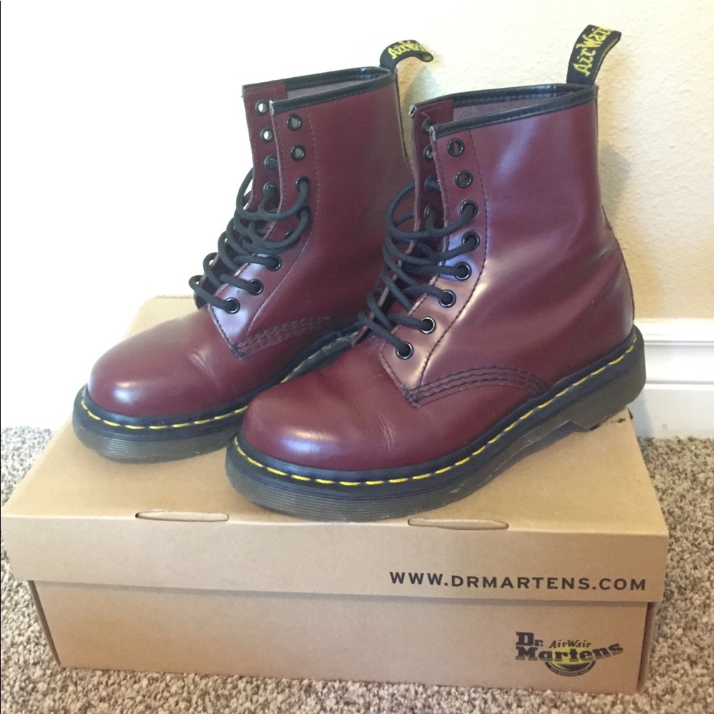 Women's Maroon Dr. Martens AirWair Size 6 Like New