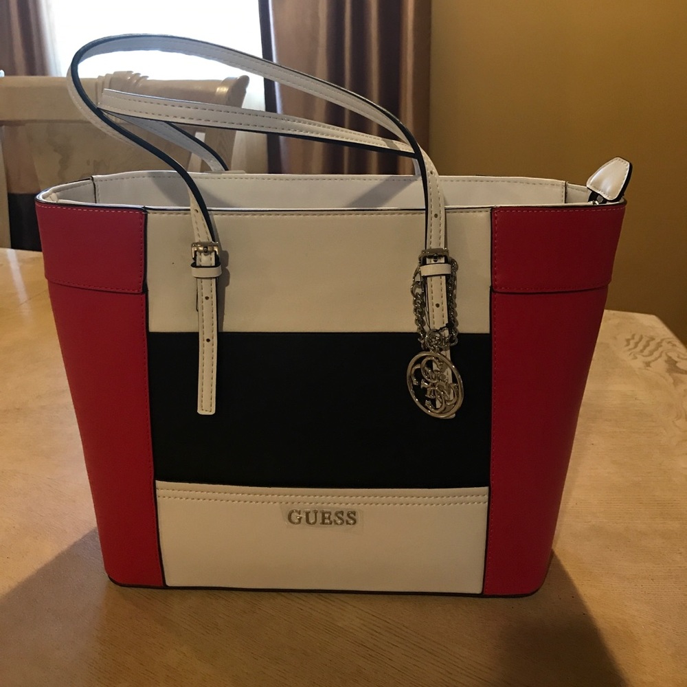 Guess purse