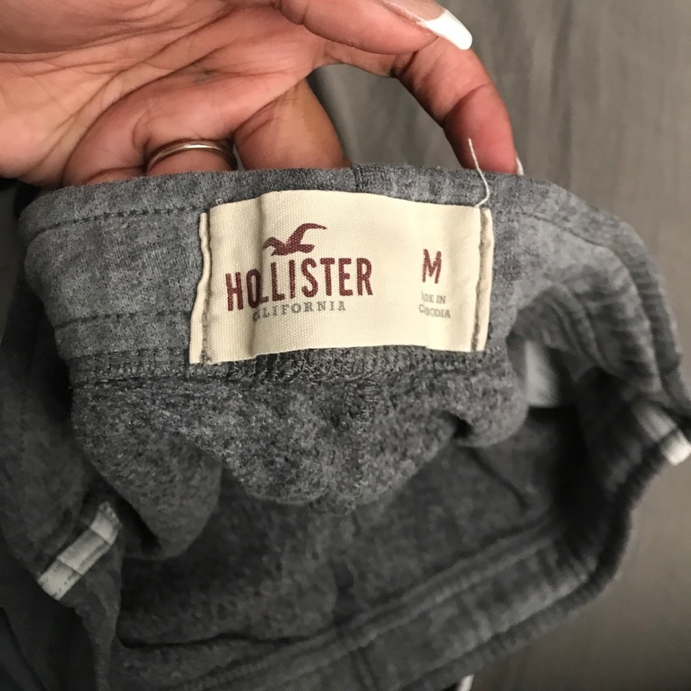 Shorts - Picture 3 of 3