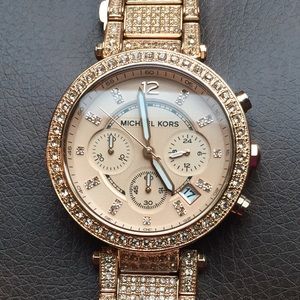 Michael Kors rose colored watch