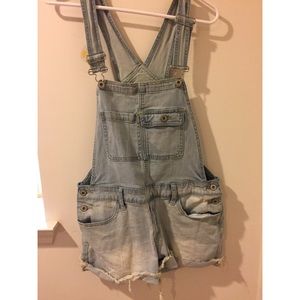 Denim short overalls [NEVER WORN]