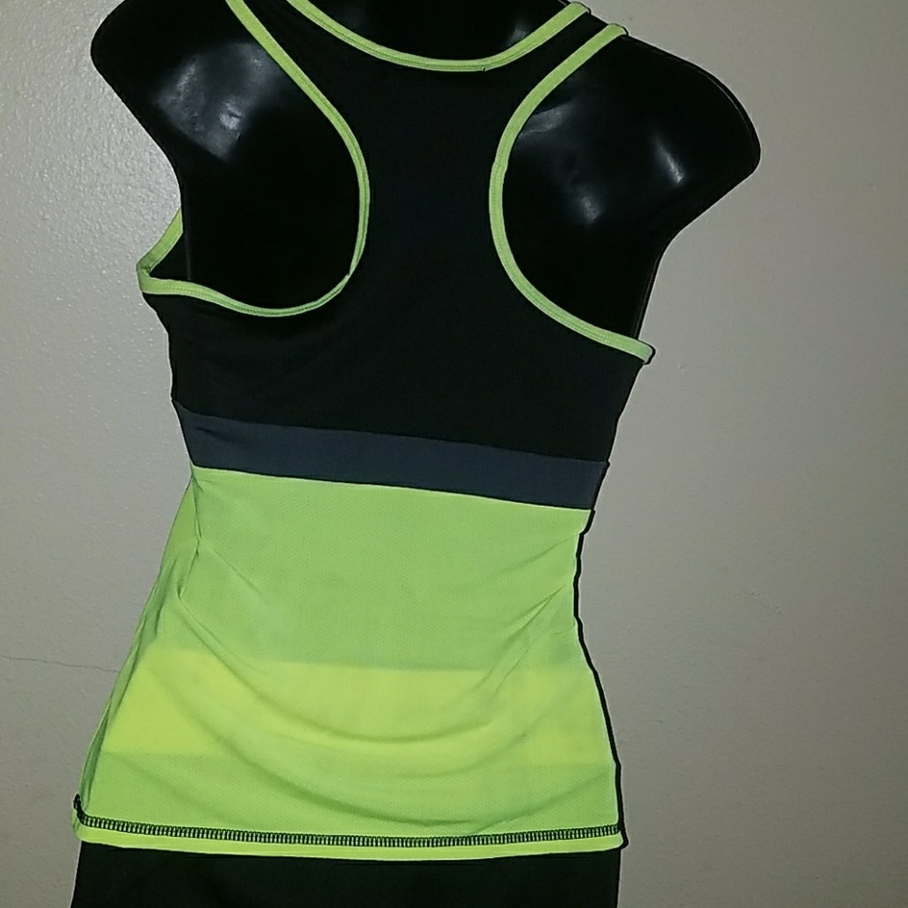 Workout capri set - Picture 4 of 5