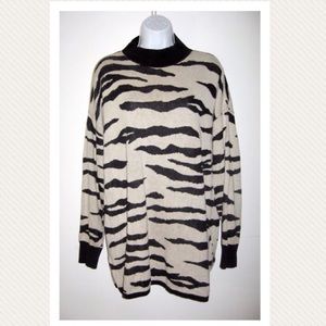 VTG 80s Anne Klein Tiger Print Slouch Sweater L XL VTG 80s Anne Klein Tiger Print Slouch Sweater L XL
