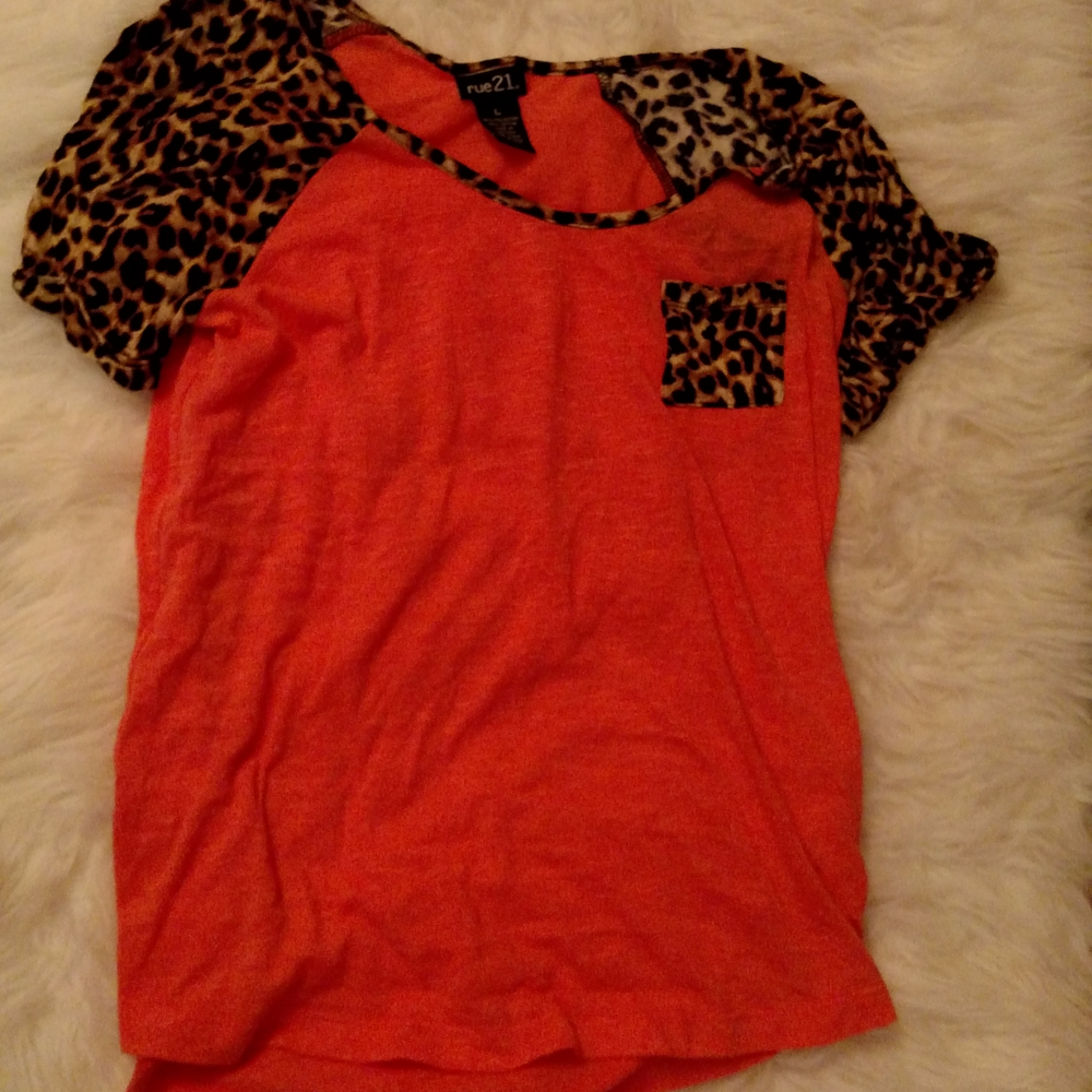 Rue 21 T-shirt