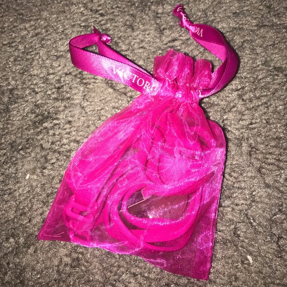 VS strapless bra worn once size 32D - Picture 2 of 5