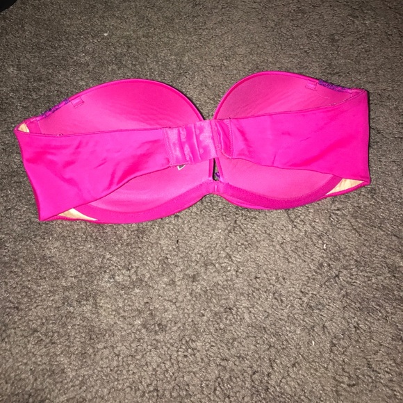 VS strapless bra worn once size 32D - Picture 3 of 5