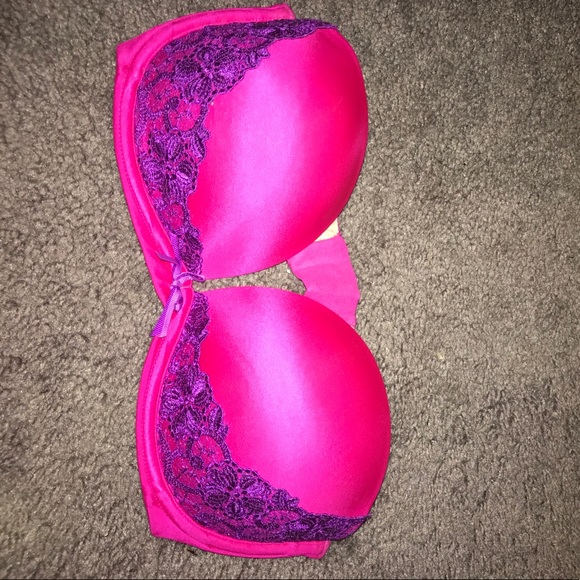 VS strapless bra worn once size 32D - Picture 4 of 5