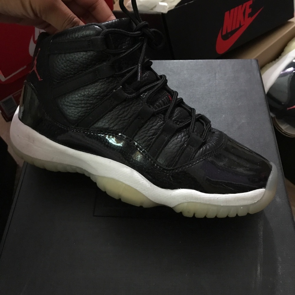 Jordan 11s