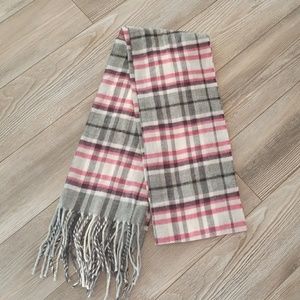 Plaid scarf